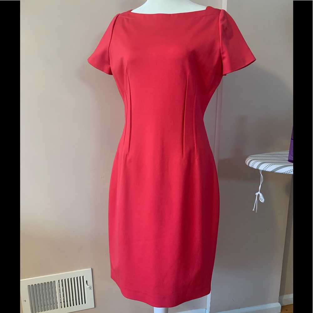 New with tagElie Tahari beautiful dress size US10